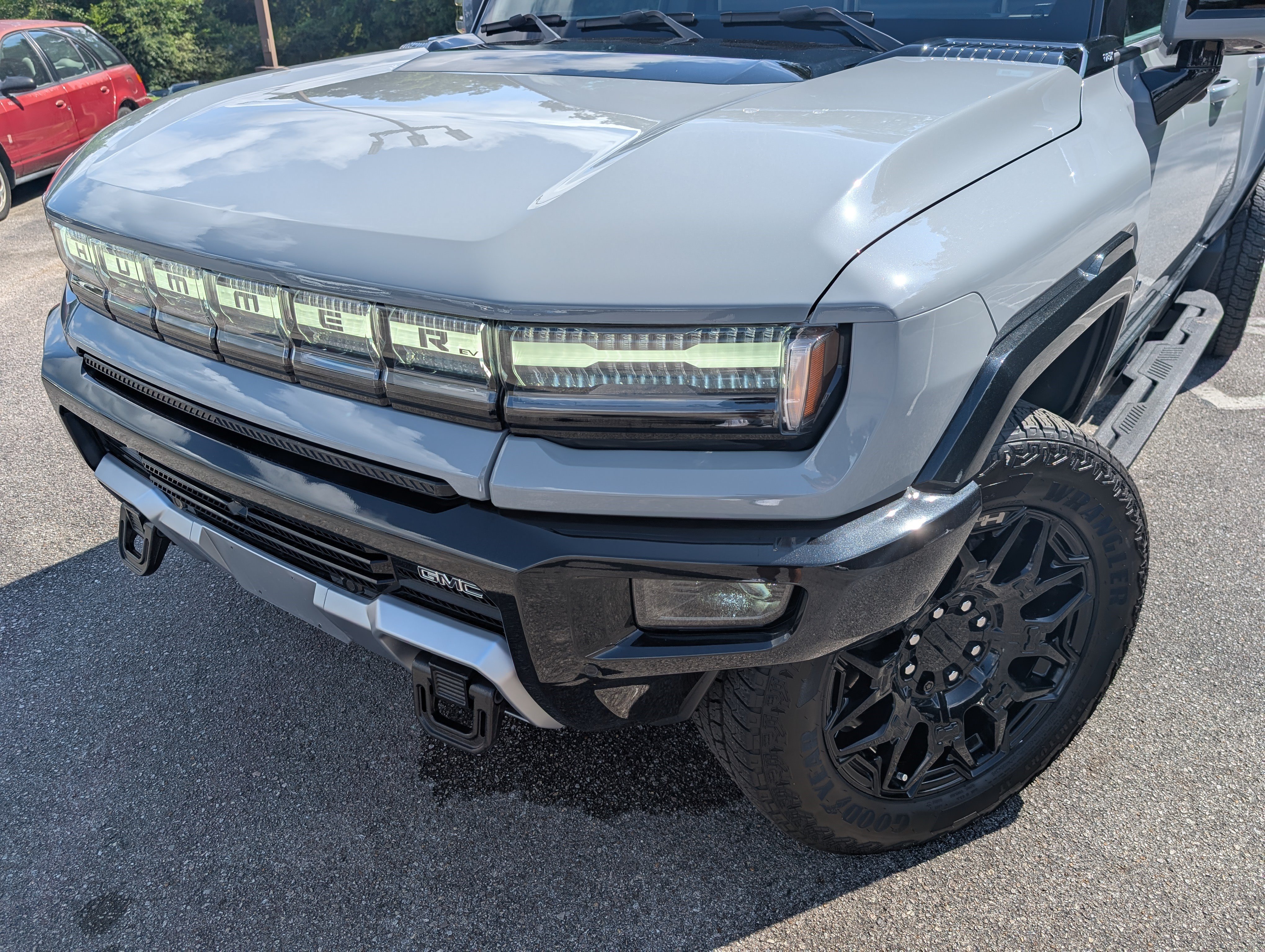 Used 2025 GMC Hummer EV 2X AWD/4WD image 13