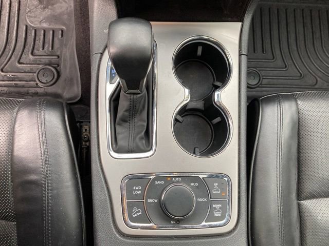 Used 2018 Jeep Grand Cherokee Overland w/ Jeep Active Safety Group AWD/4WD image 22