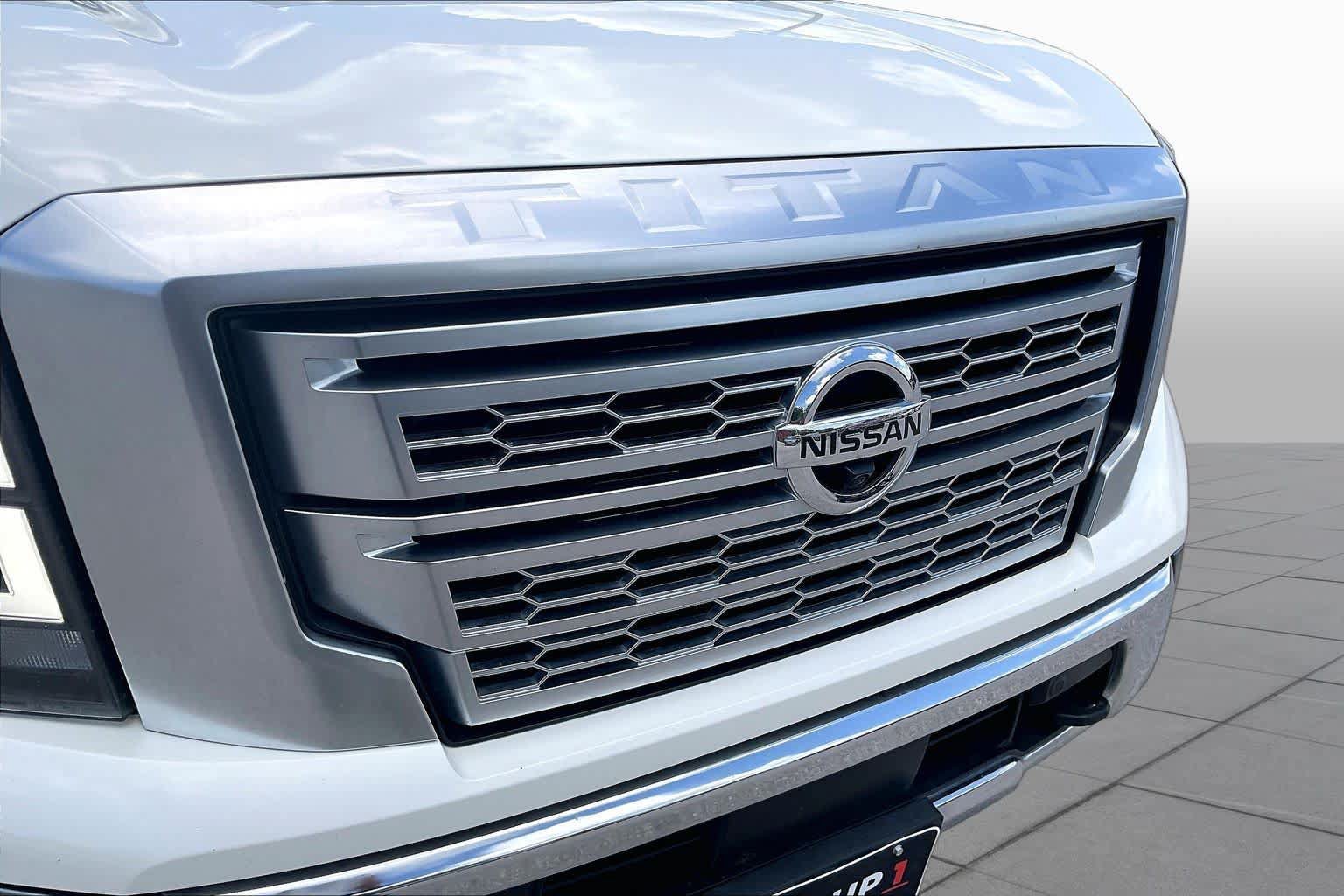 Used 2021 Nissan Titan Platinum Reserve w/ Off Road Protection Package AWD/4WD image 29