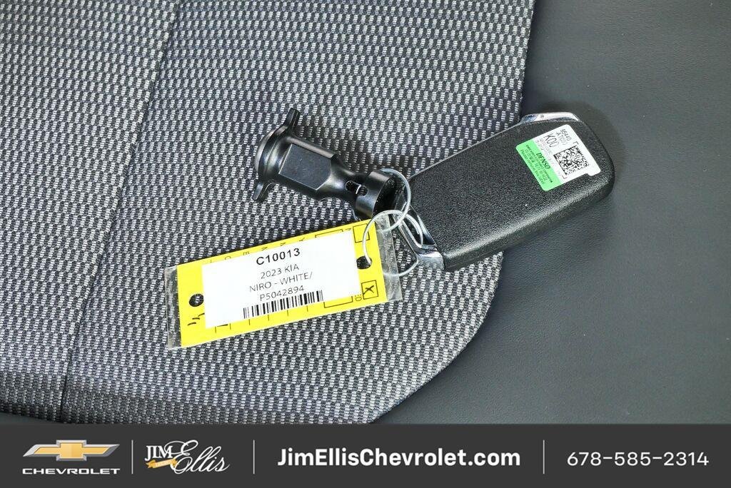 Used 2023 Kia Niro Wind w/ Wind Preserve Package FWD image 39