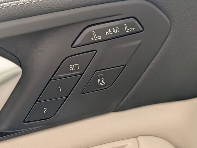 Used 2020 BMW X7 xDrive40i AWD/4WD image 11