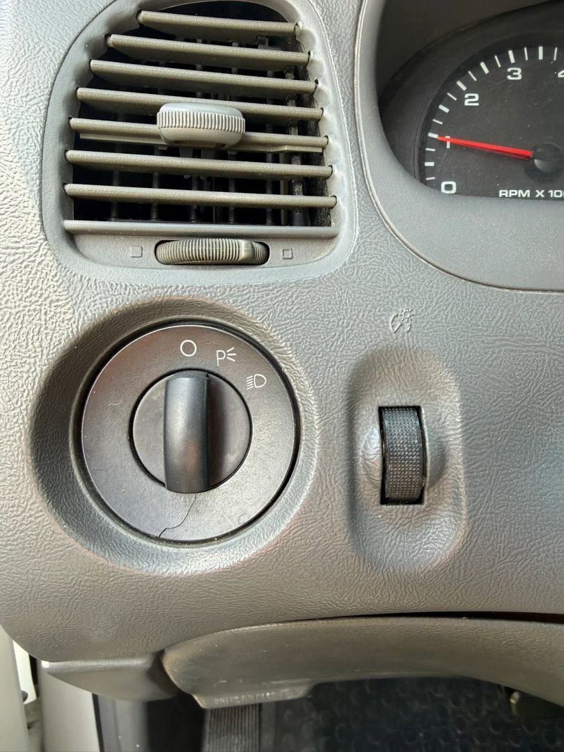 Used 2011 Ford Ranger XL image 18