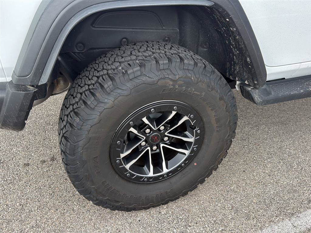 Used 2024 Jeep Wrangler Unlimited Rubicon w/ XTREMEE 35" Tire Package AWD/4WD image 20