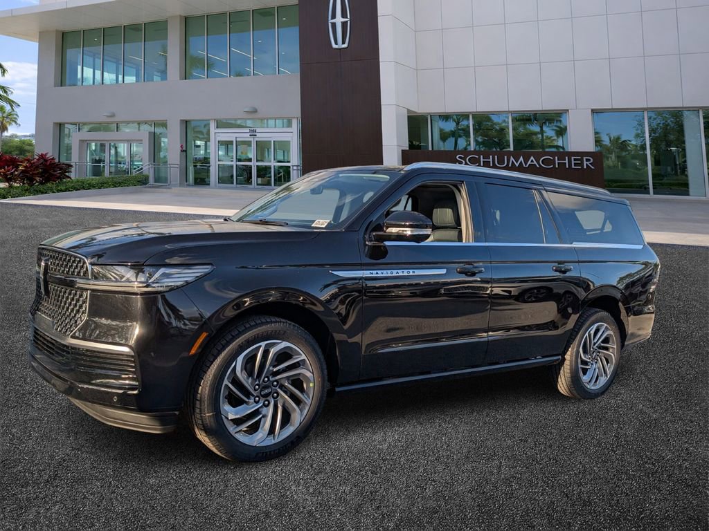 New 2026 Lincoln Navigator L Reserve AWD/4WD image 3