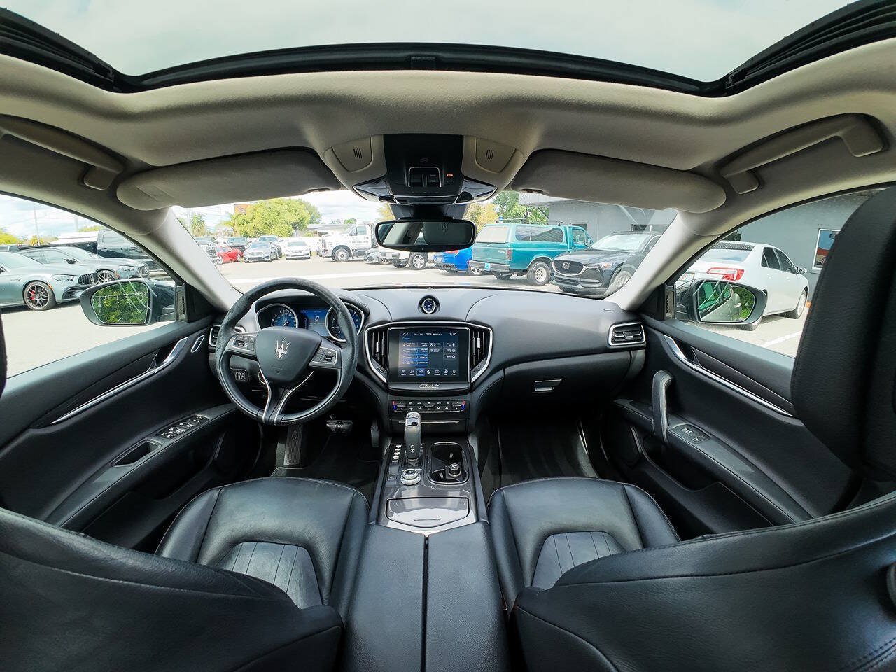 Used 2020 Maserati Ghibli RWD image 32