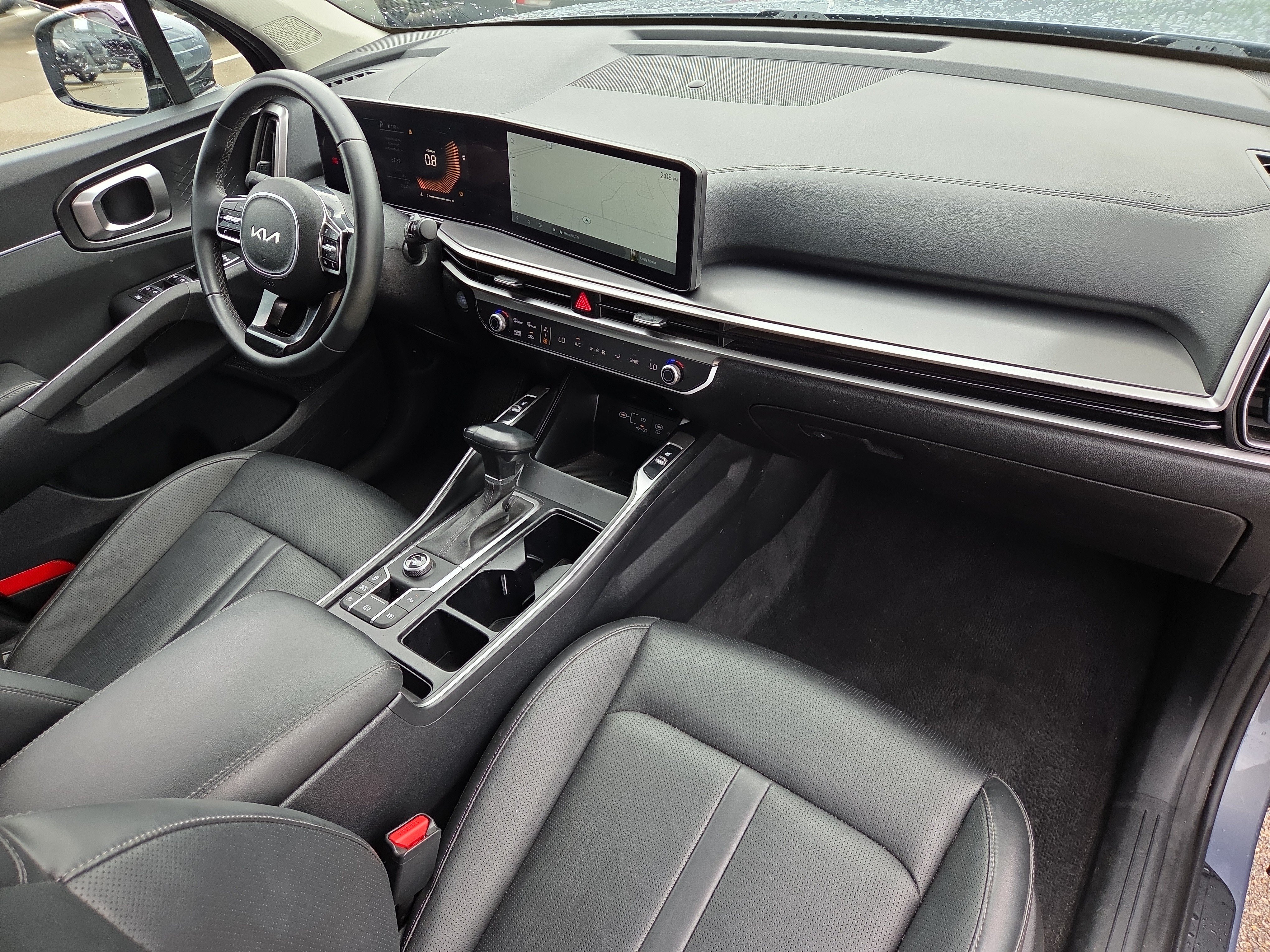Used 2024 Kia Sorento S w/ Panoramic Sunroof Package FWD image 17