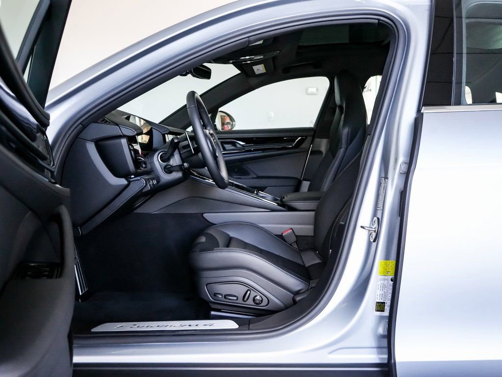 New 2026 Porsche Panamera 4 AWD/4WD image 5