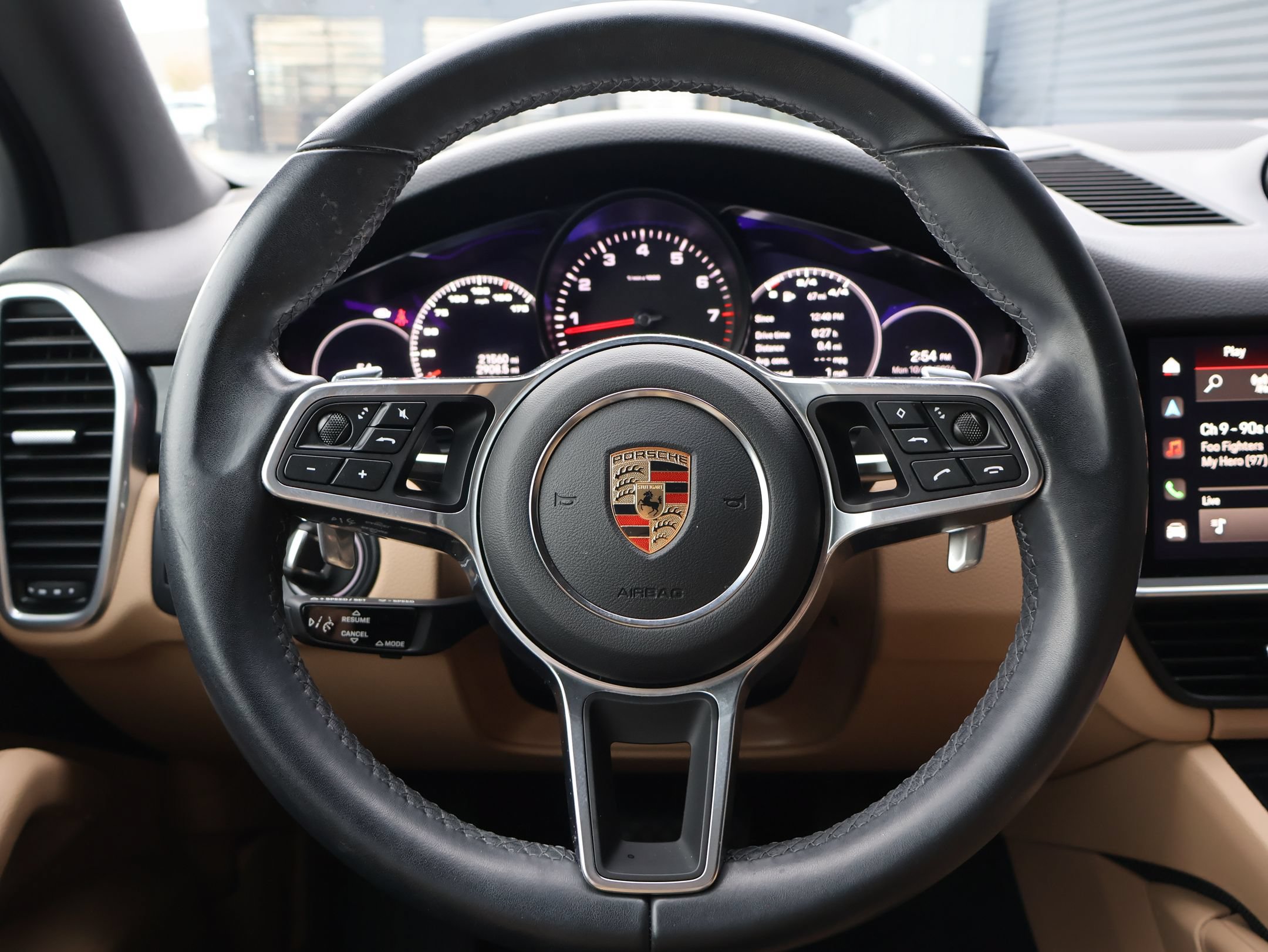 Certified 2023 Porsche Cayenne Platinum Edition AWD/4WD image 16
