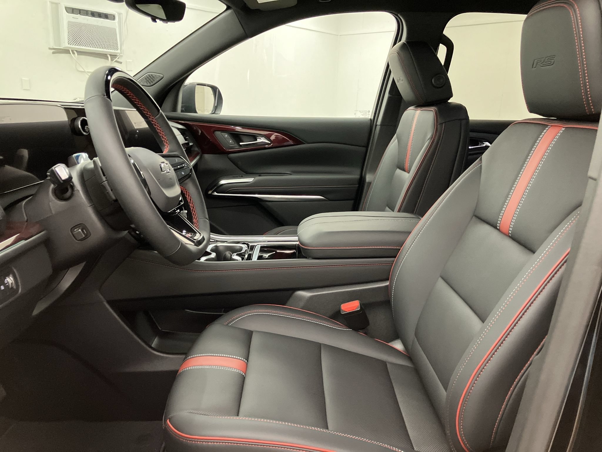 New 2027 Chevrolet Traverse RS AWD/4WD image 10