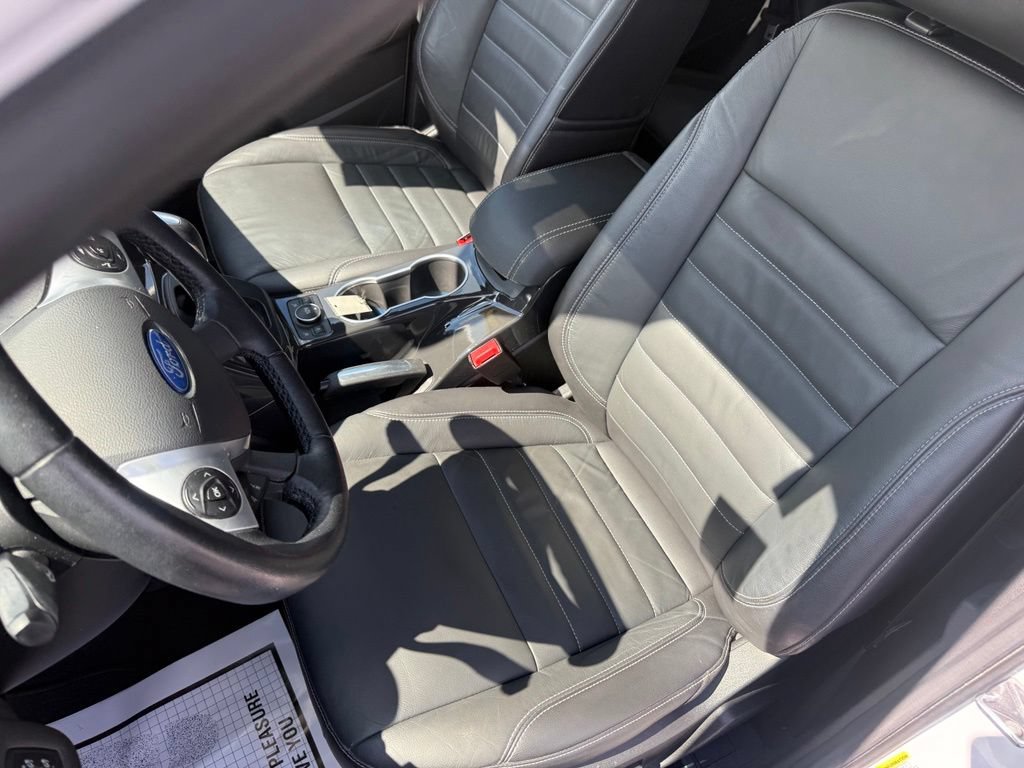 Used 2016 Ford Escape Titanium FWD image 19