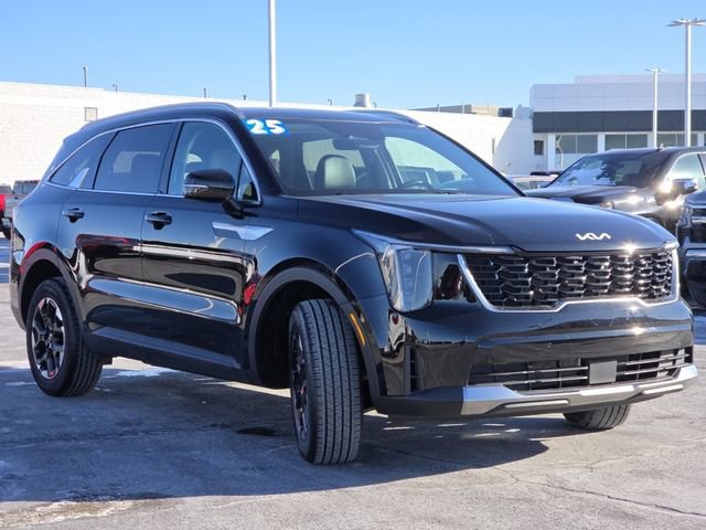 Used 2025 Kia Sorento S w/ Panoramic Sunroof Package image 18