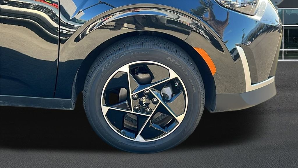 Certified 2025 Kia Soul EX image 4
