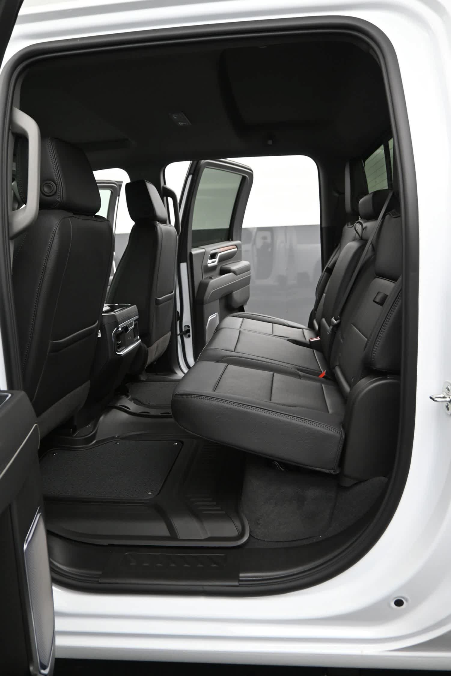New 2026 GMC Sierra 2500 Denali w/ Denali Reserve Package AWD/4WD image 16