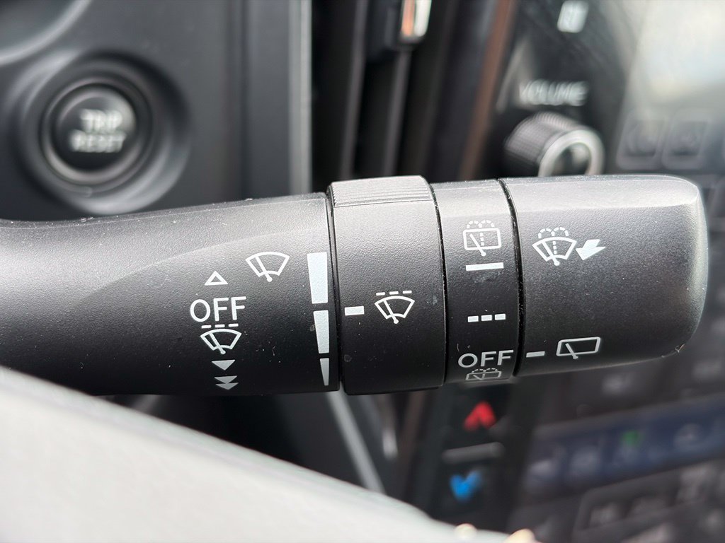 Used 2025 Subaru Forester Premium AWD/4WD image 28