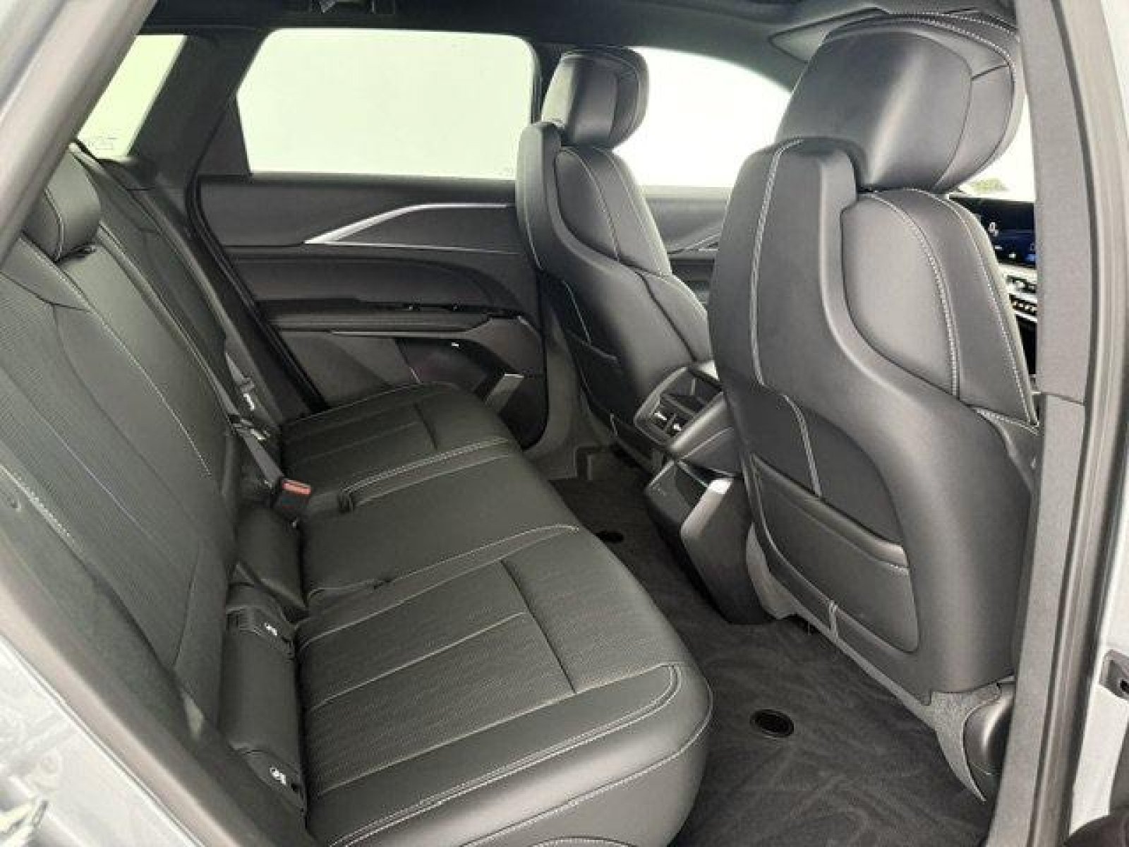Used 2025 Cadillac Lyriq Luxury RWD image 20