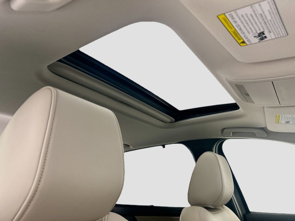 Used 2025 MAZDA CX-90 3.3 Turbo w/ Preferred Package AWD/4WD image 16