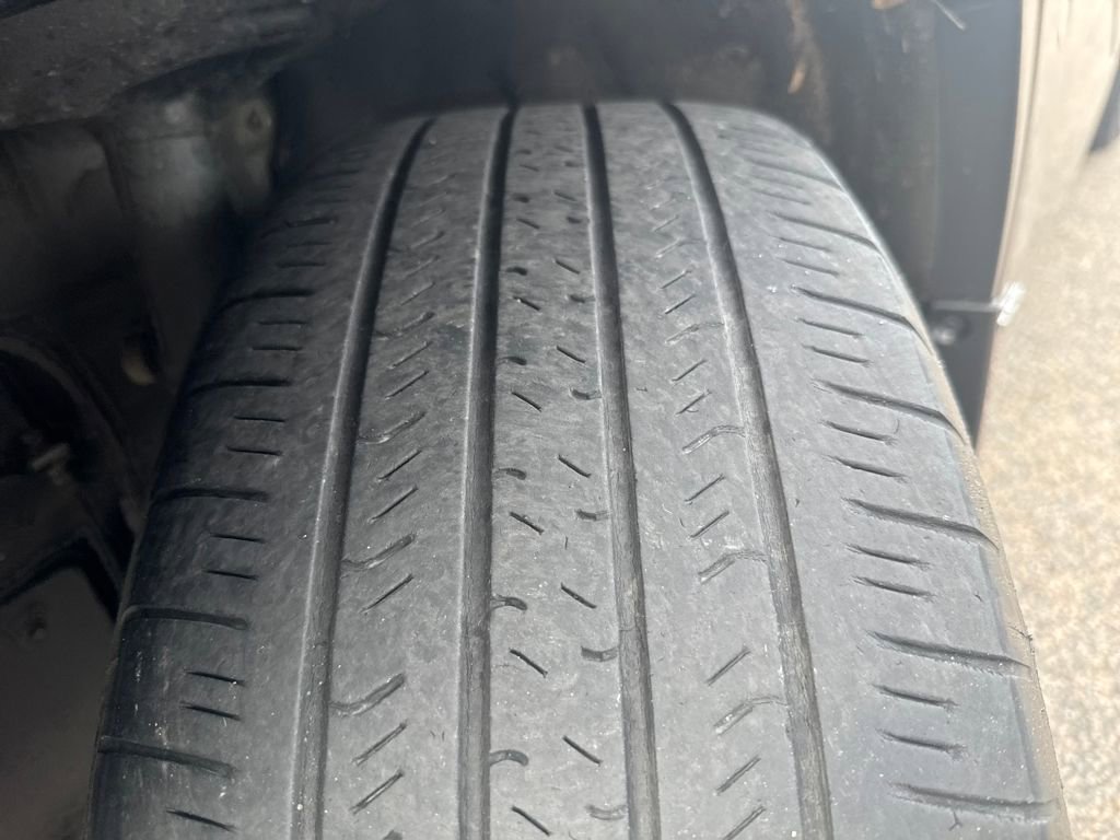 Used 2024 Toyota Highlander LE image 43