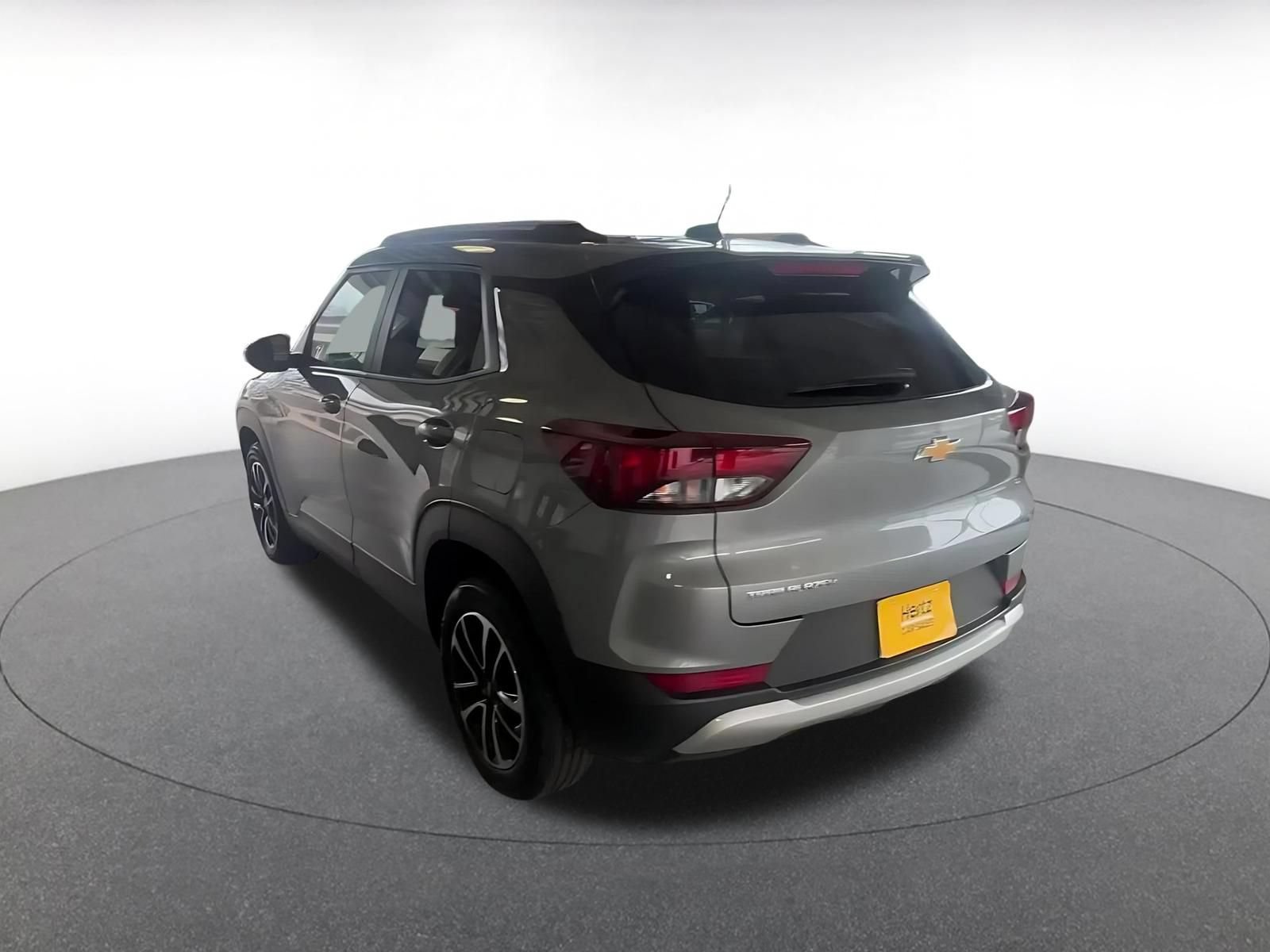 Used 2025 Chevrolet TrailBlazer LT FWD image 11
