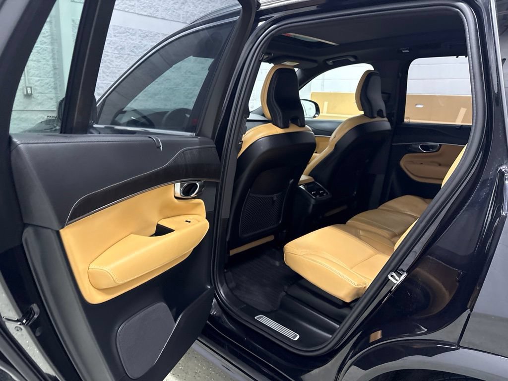 Used 2024 Volvo XC90 B6 Ultimate w/ Protection Package Premier AWD/4WD image 26