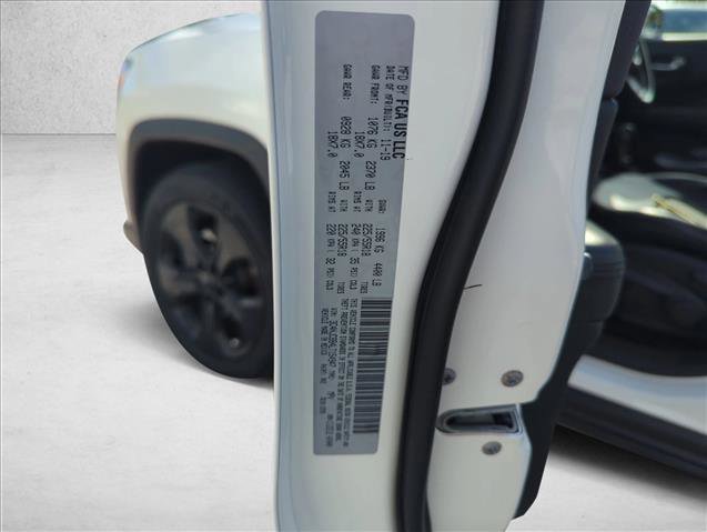 Used 2020 Jeep Compass Latitude image 30