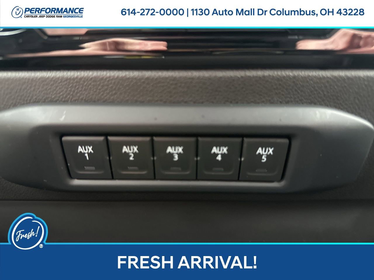 Used 2024 GMC Sierra 2500 SLE w/ SLE Convenience Package image 20