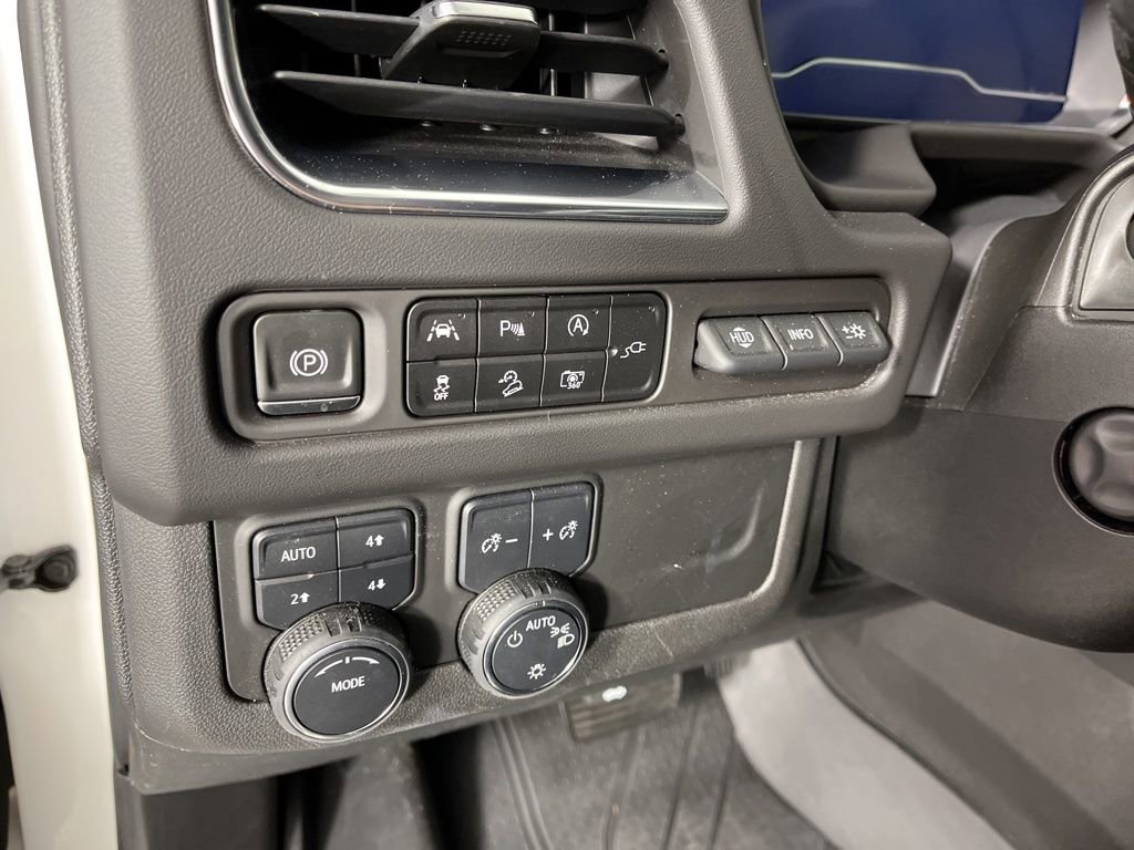 Certified 2022 Chevrolet Tahoe High Country AWD/4WD image 29