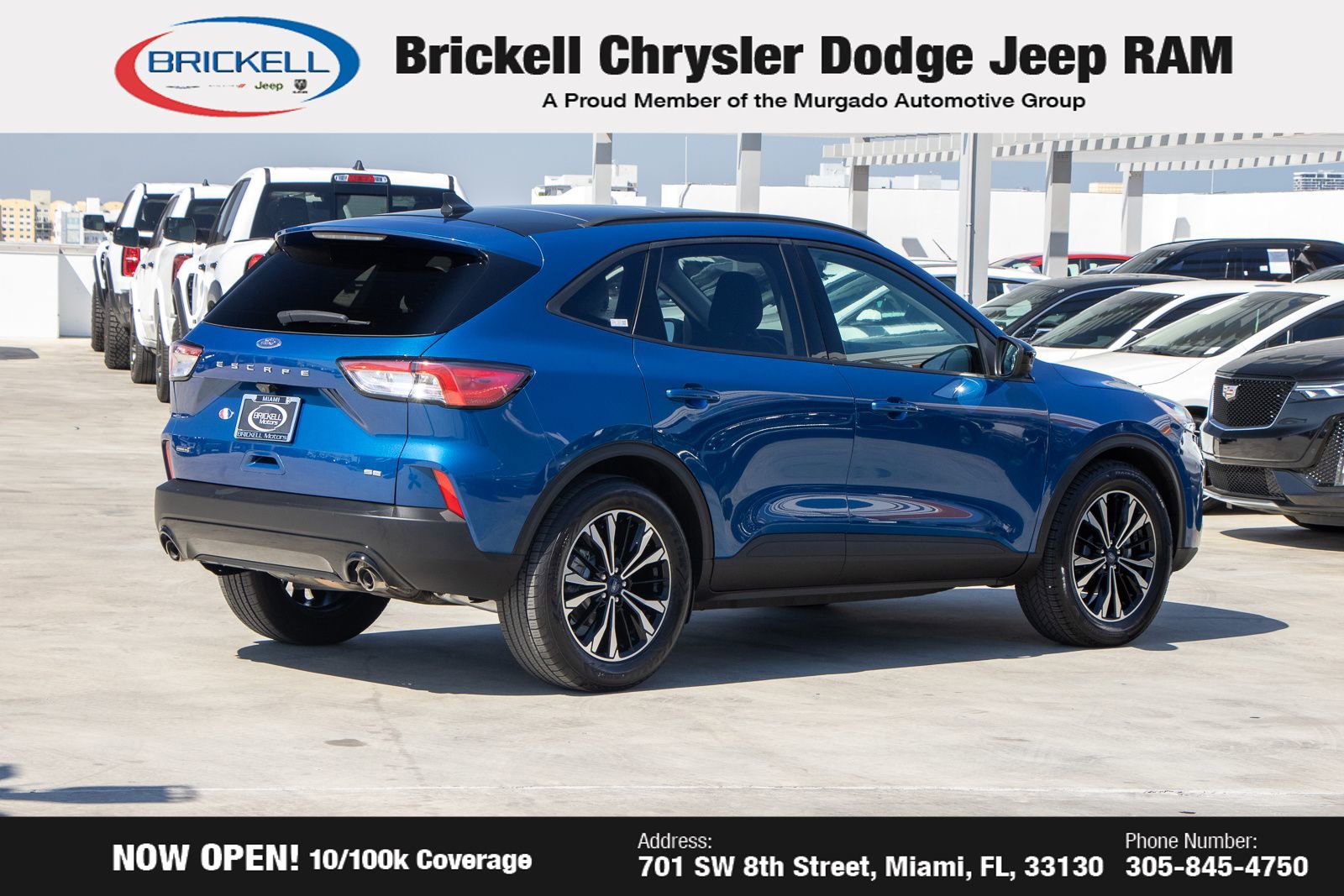 Used 2022 Ford Escape SE w/ SE Sport Appearance Package image 5