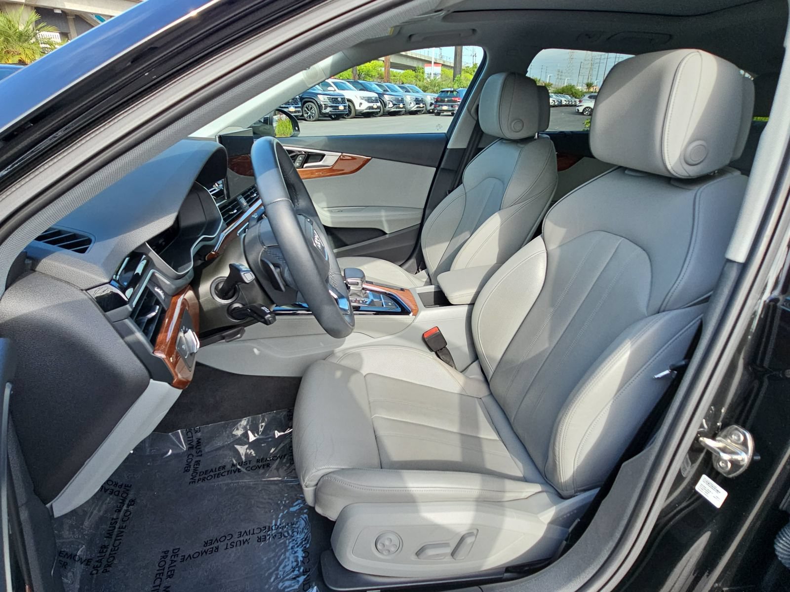 Used 2023 Audi A4 2.0T allroad Premium Plus w/ Premium Plus Package AWD/4WD image 15