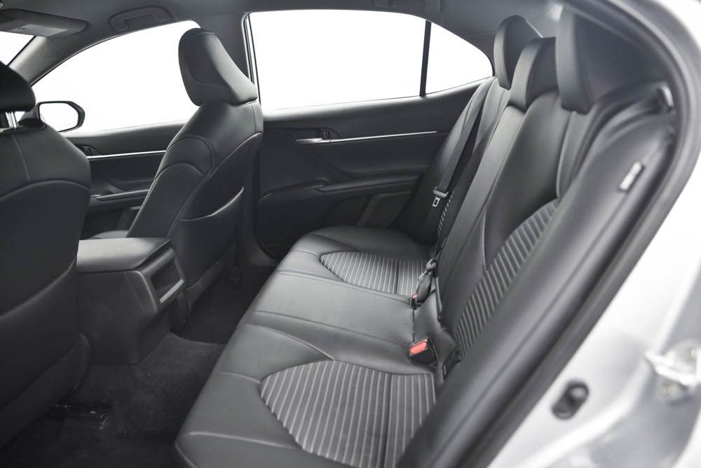 Used 2023 Toyota Camry SE image 13