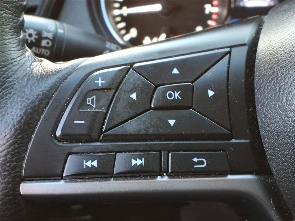 Used 2018 Nissan Rogue SV w/ Premium Package image 33