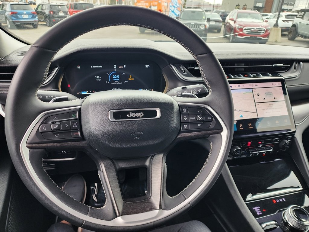 Used 2023 Jeep Grand Cherokee L Limited image 22