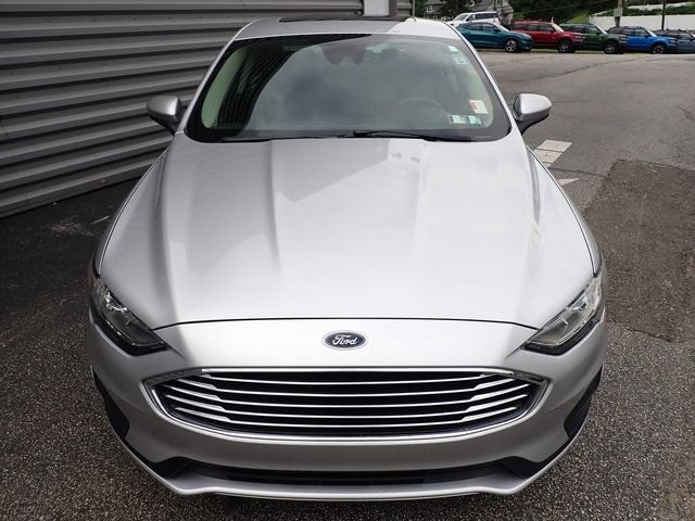 Used 2019 Ford Fusion SE FWD image 12