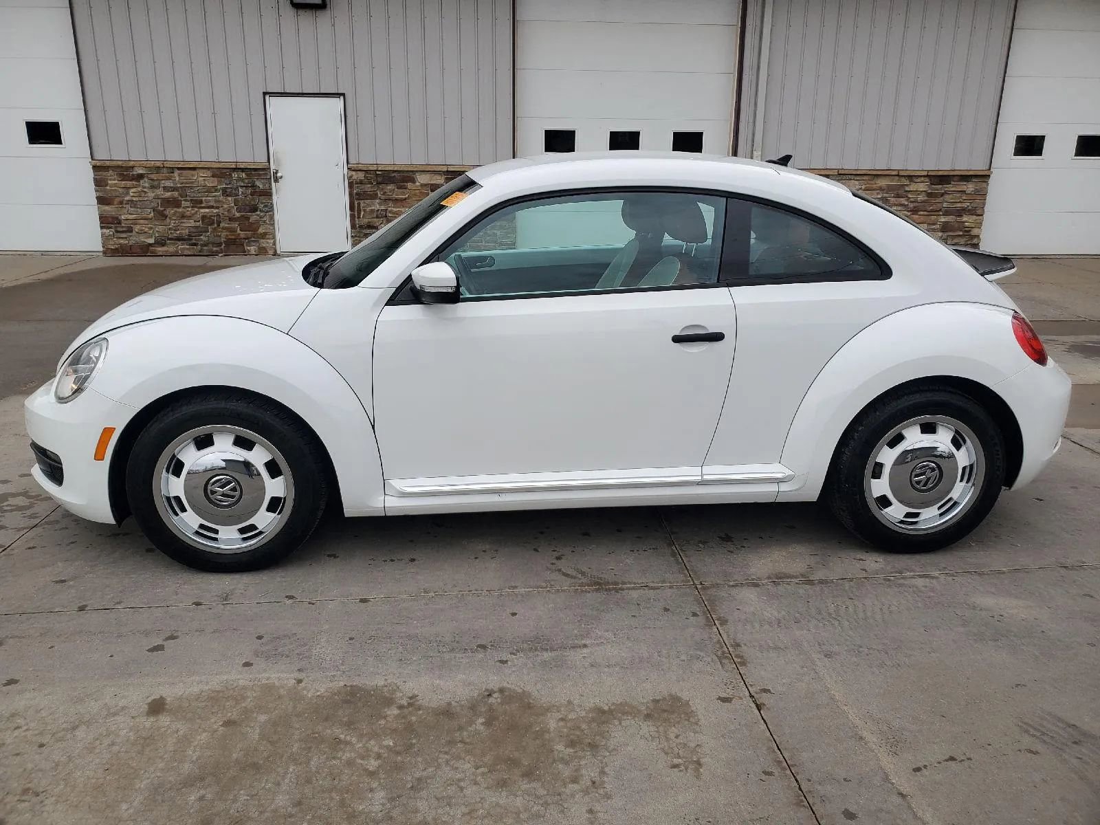 Used 2016 Volkswagen Beetle 1.8T Classic image 8