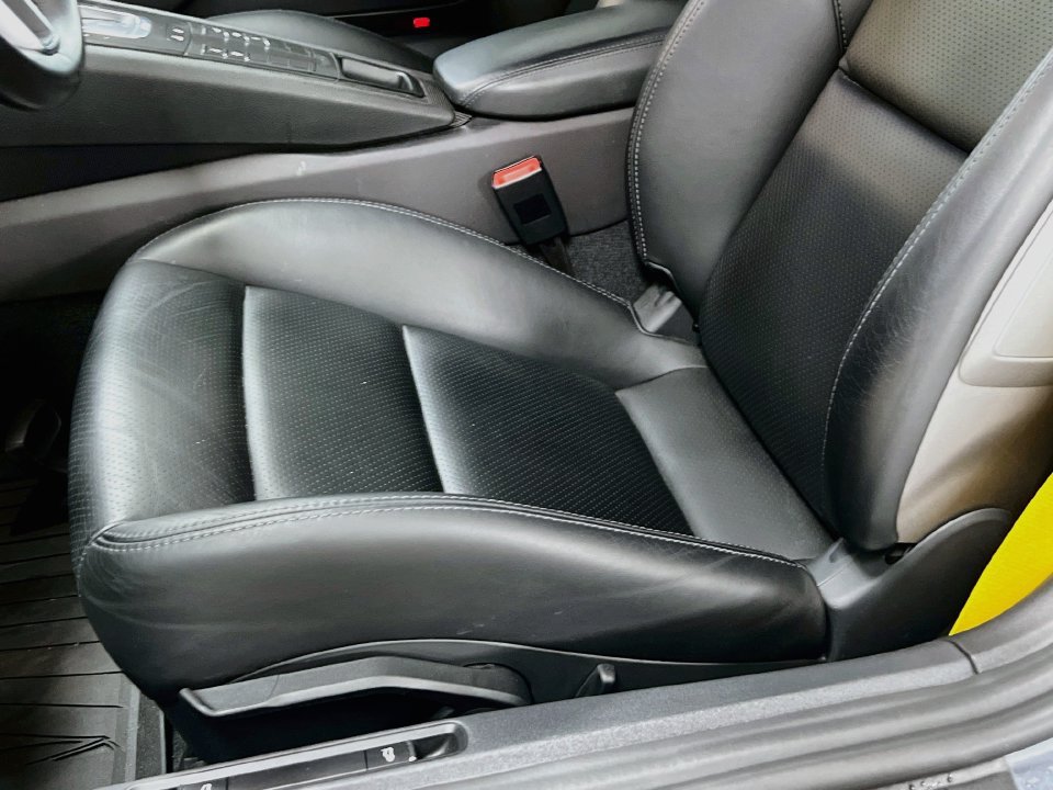 Certified 2025 Porsche 718 Cayman S RWD image 19