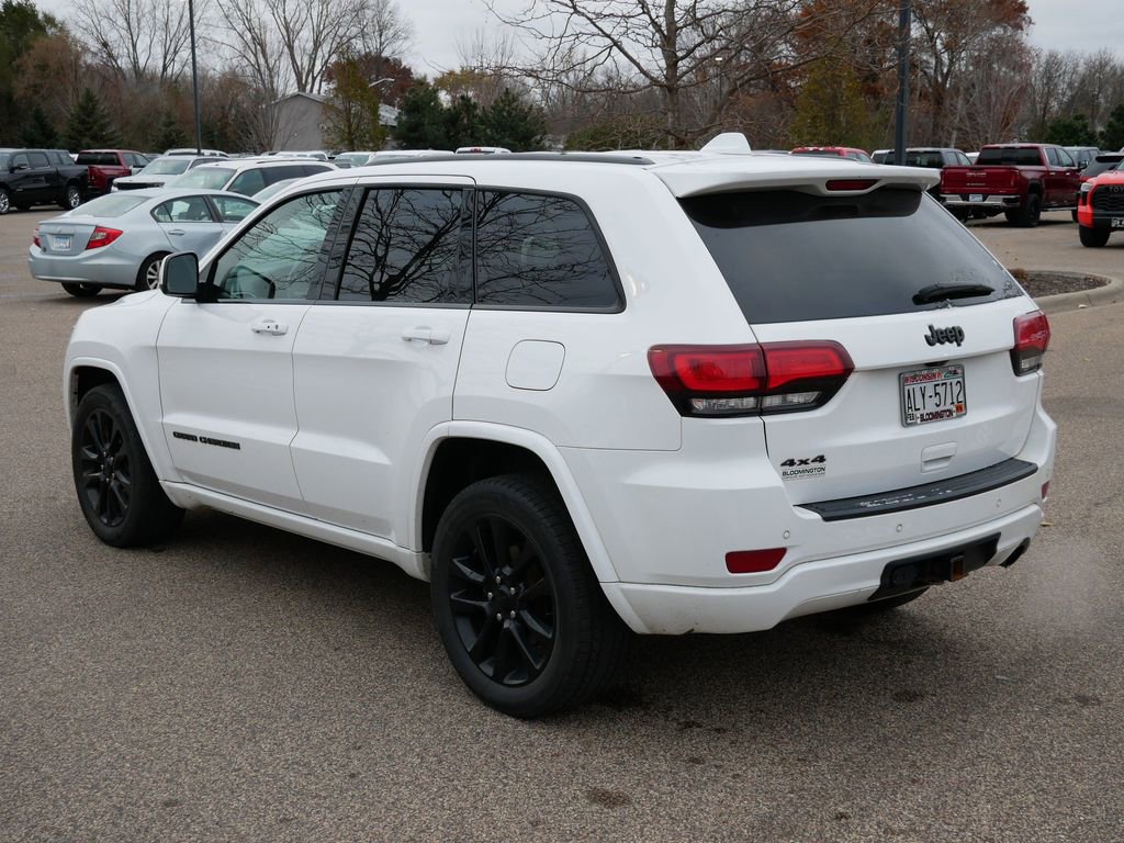 Used 2019 Jeep Grand Cherokee Altitude image 24
