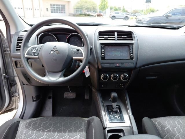 Used 2025 Mitsubishi Outlander Sport ES AWD/4WD image 22