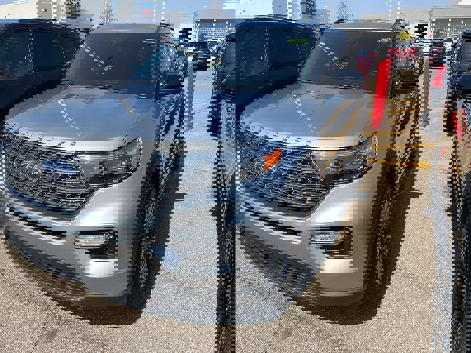 Certified 2023 Ford Explorer XLT w/ Equipment Group 202A image 4