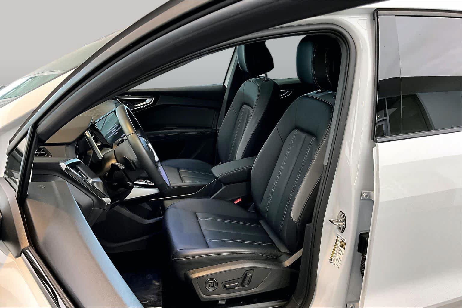 Certified 2025 Audi Q4 e-tron Premium Plus w/ Premium Plus AWD/4WD image 7