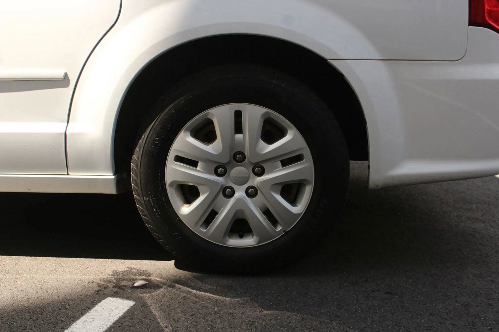 Used 2016 Dodge Grand Caravan SE w/ Quick Order Package 29E SE image 10