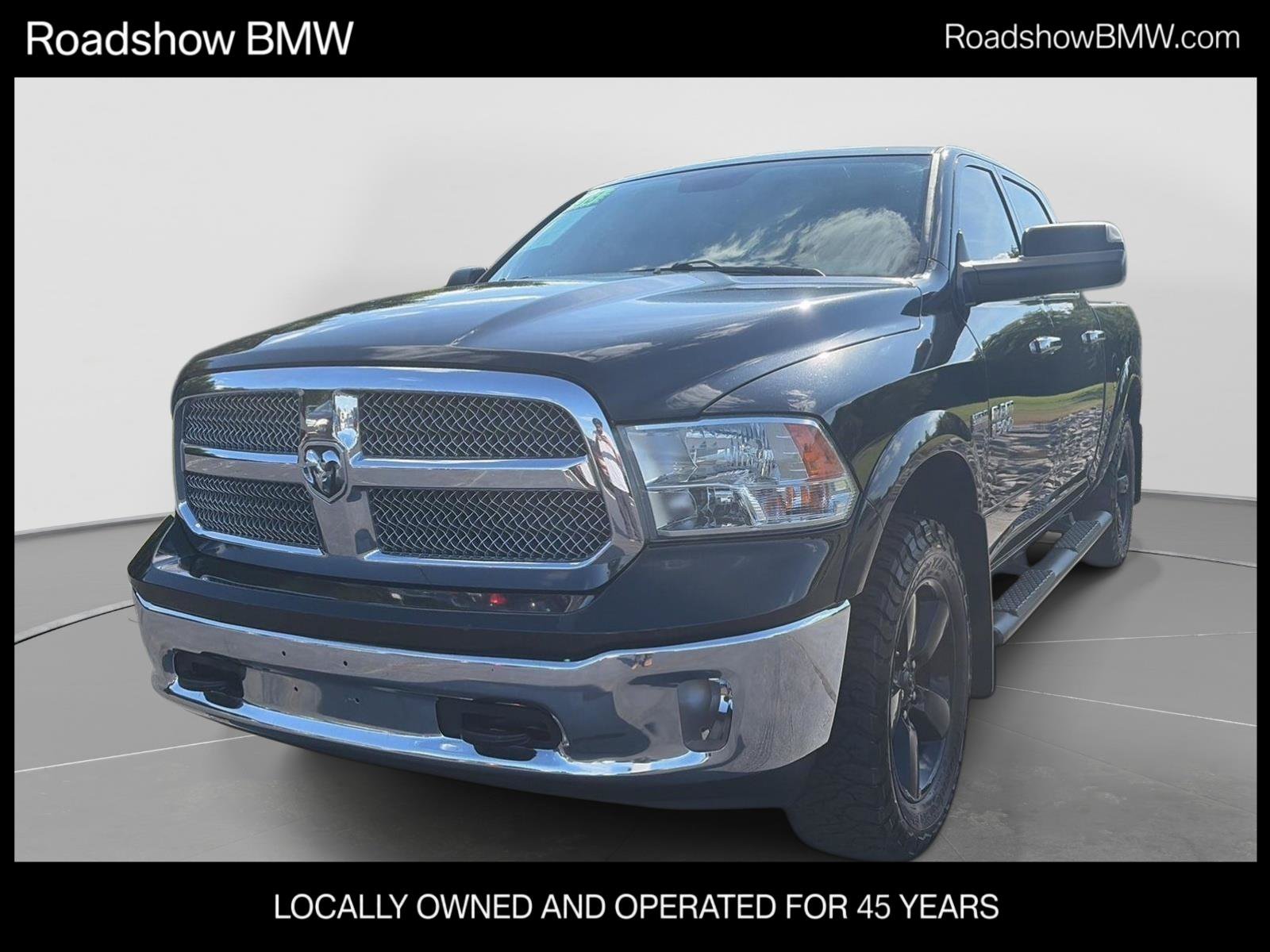 Used 2018 RAM 1500 SLT AWD/4WD image 1
