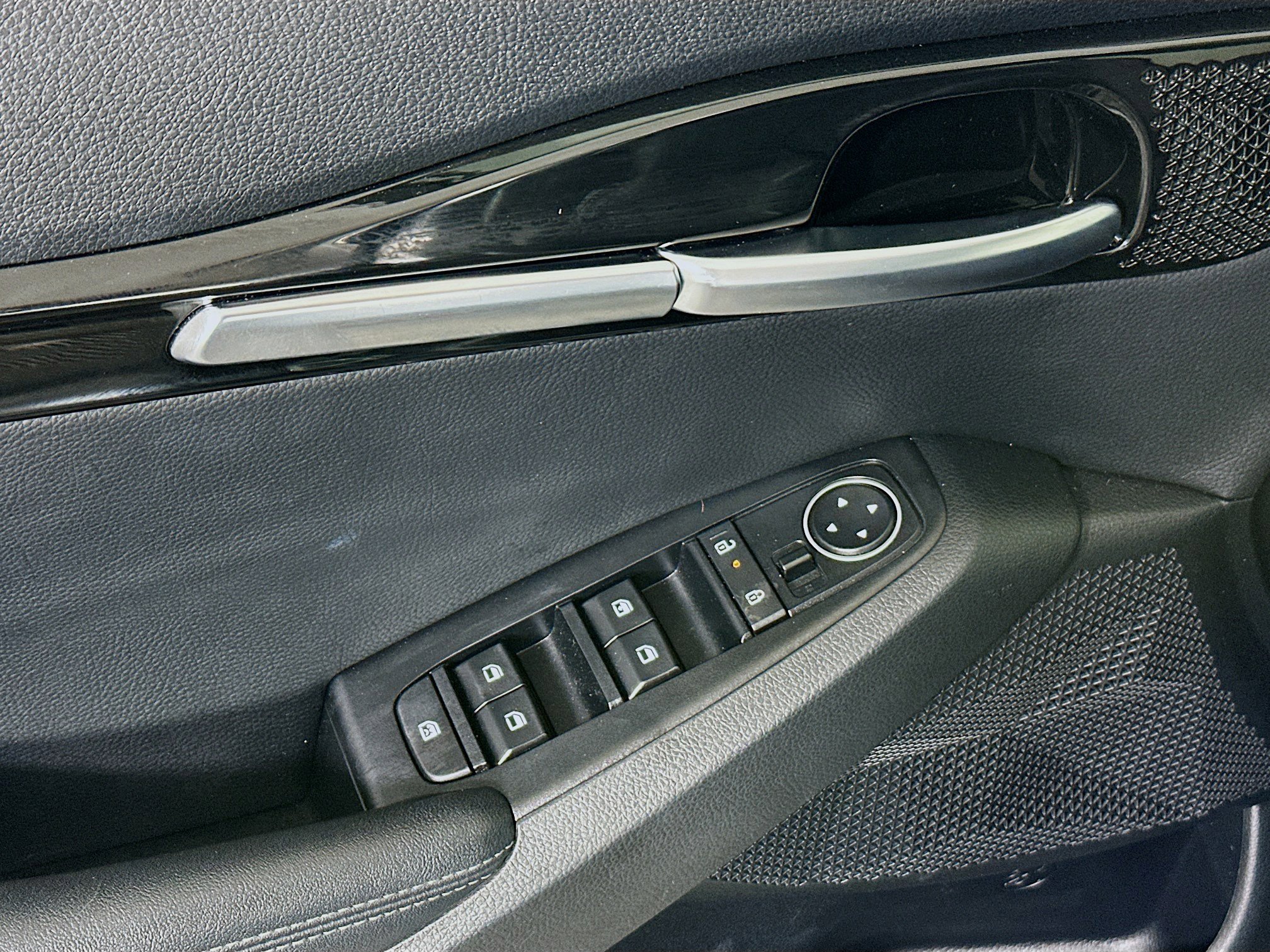 Used 2024 Kia Seltos S FWD image 14