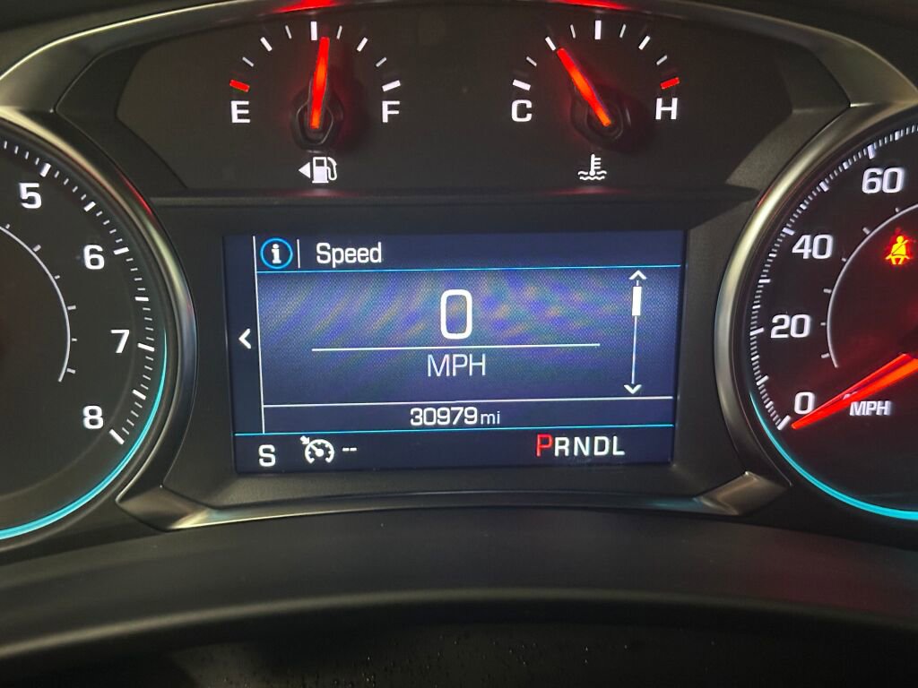 Certified 2023 Chevrolet Equinox RS w/ LPO, Floor Liner Package image 3