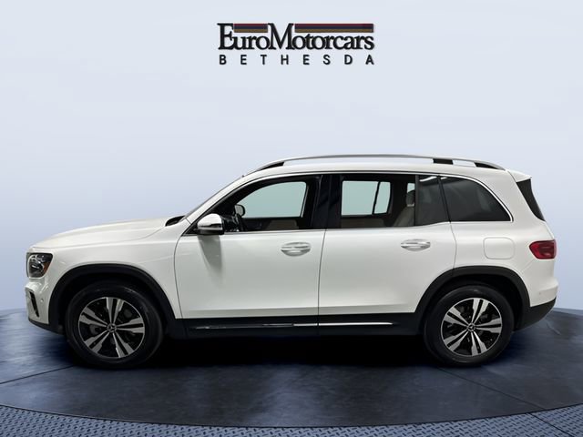 Used 2025 Mercedes-Benz GLB 250 4MATIC image 2