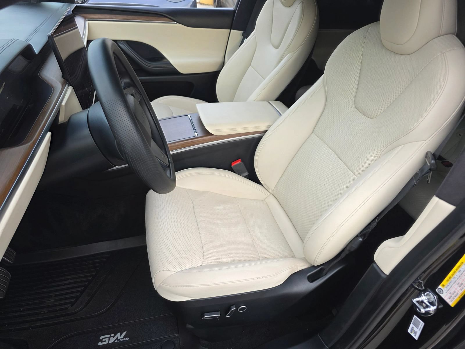 Used 2023 Tesla Model X AWD/4WD image 13