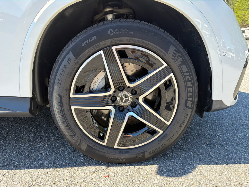 Used 2024 Mercedes-Benz GLC 300 4MATIC image 12