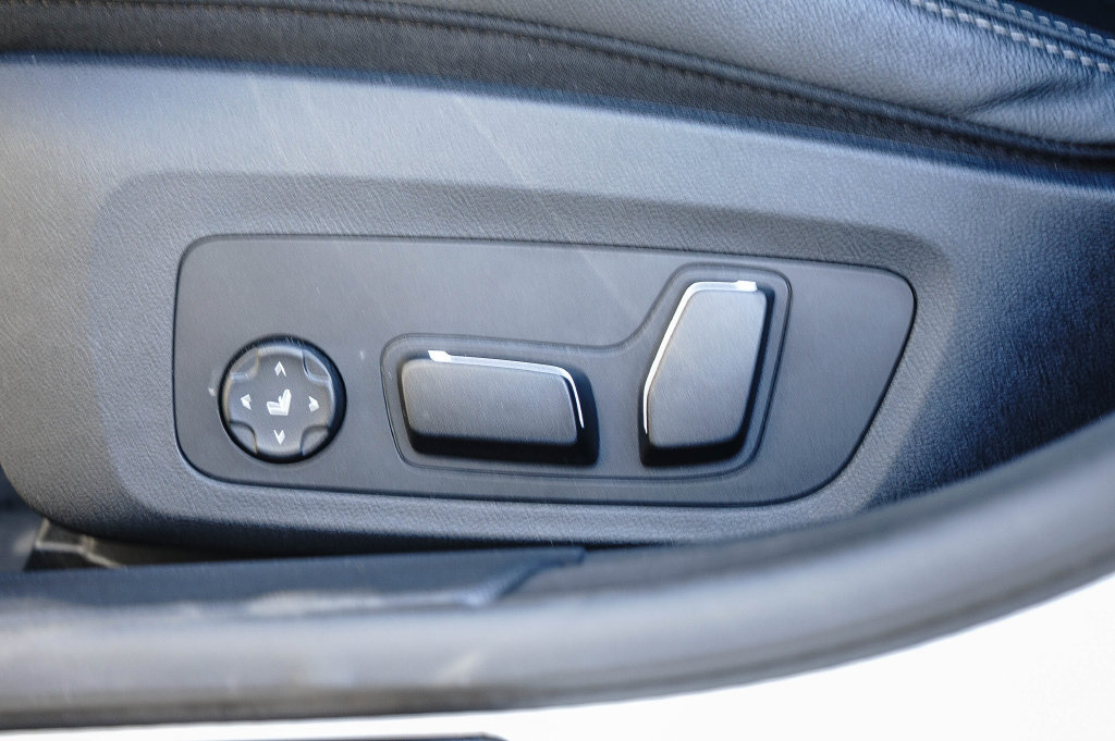 Used 2025 BMW M440i RWD image 19