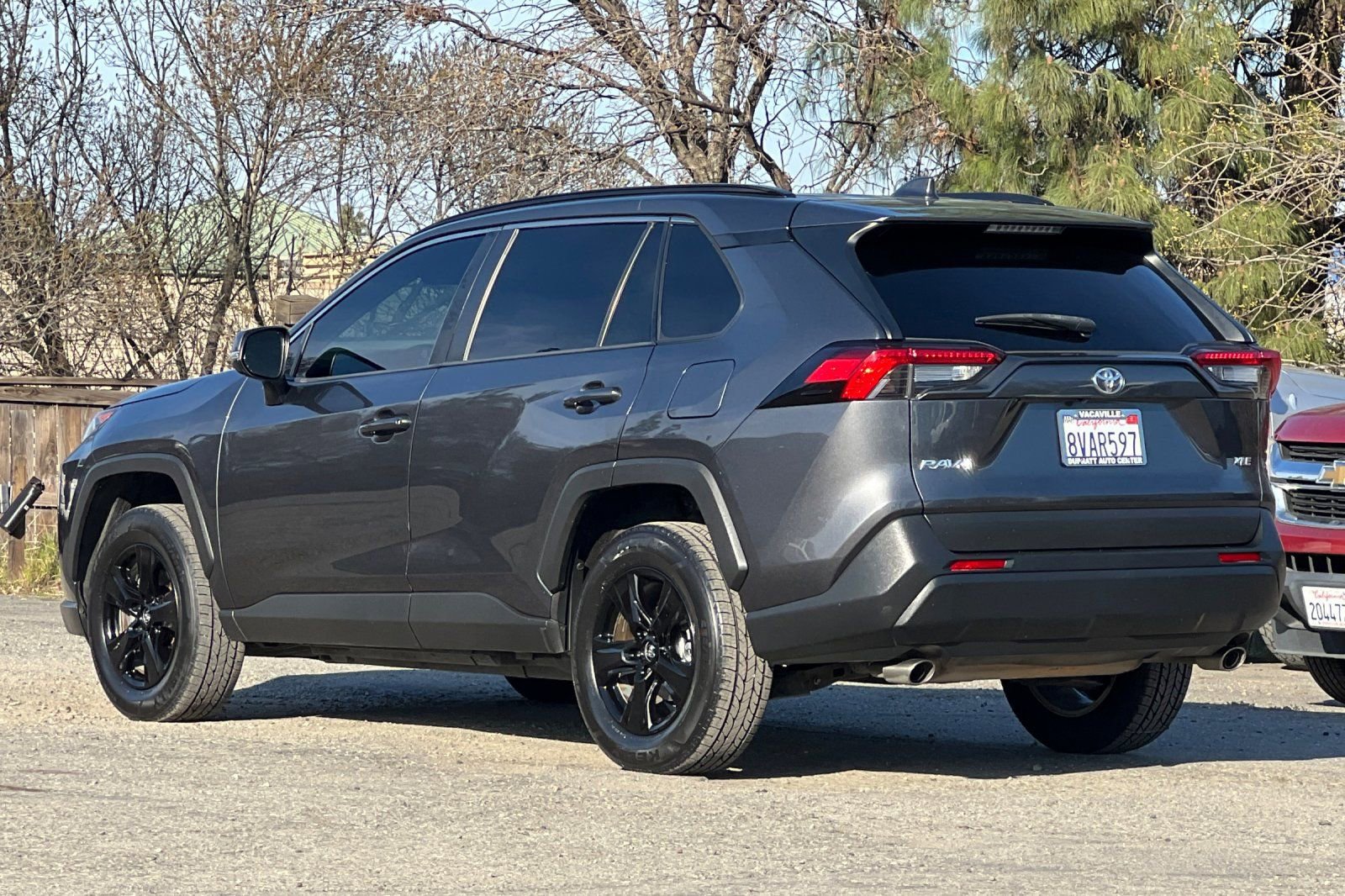 Used 2020 Toyota RAV4 XLE image 6