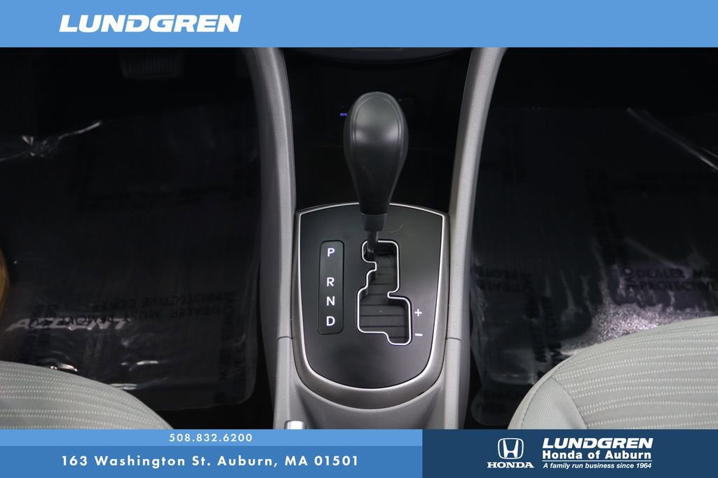 Used 2015 Hyundai Accent GLS FWD image 22