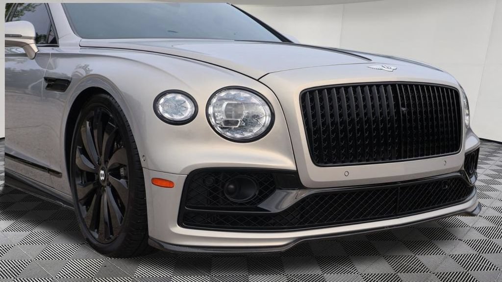 Used 2022 Bentley Flying Spur V8 AWD/4WD image 48