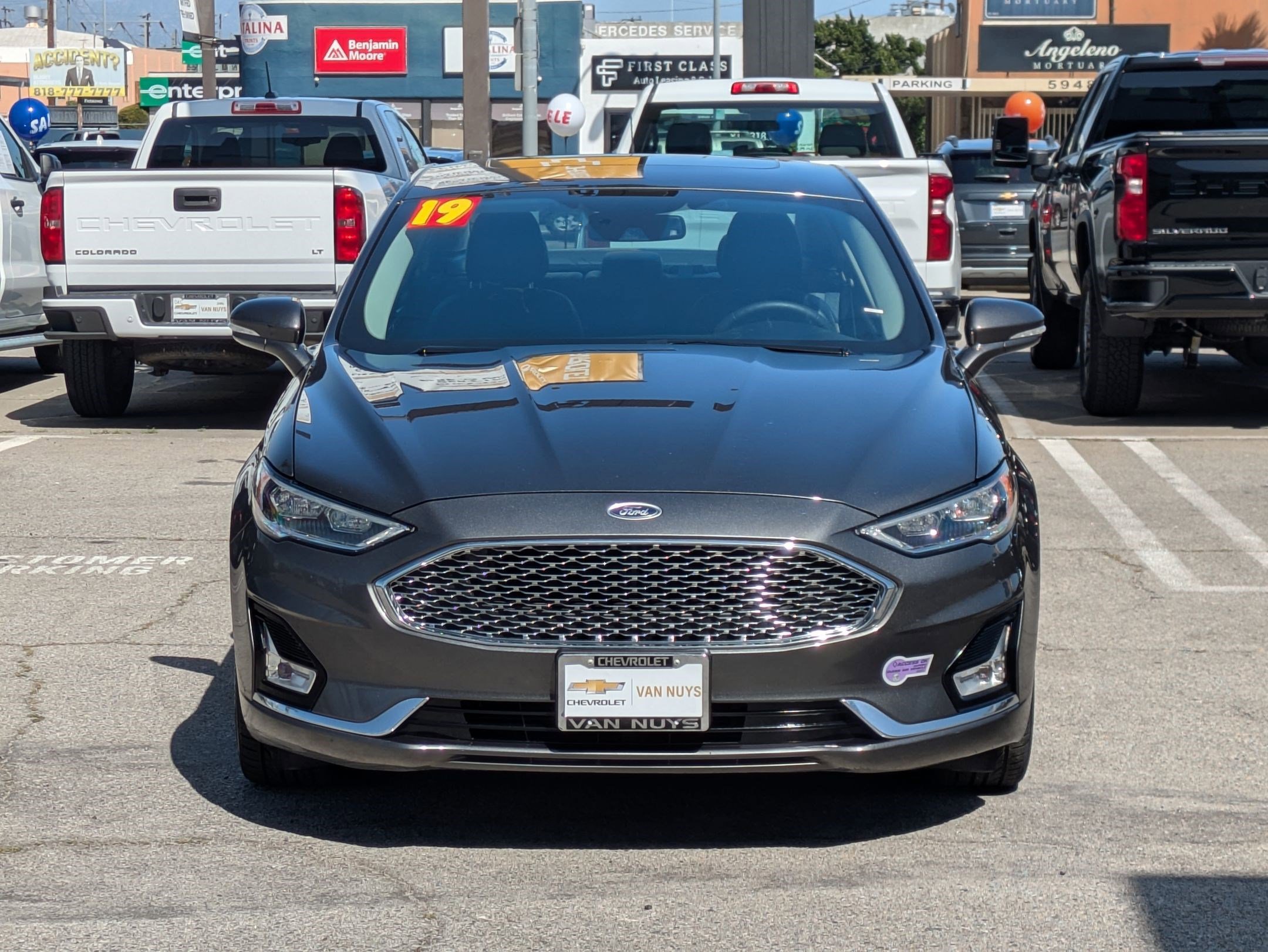 Used 2019 Ford Fusion Energi Titanium FWD image 2